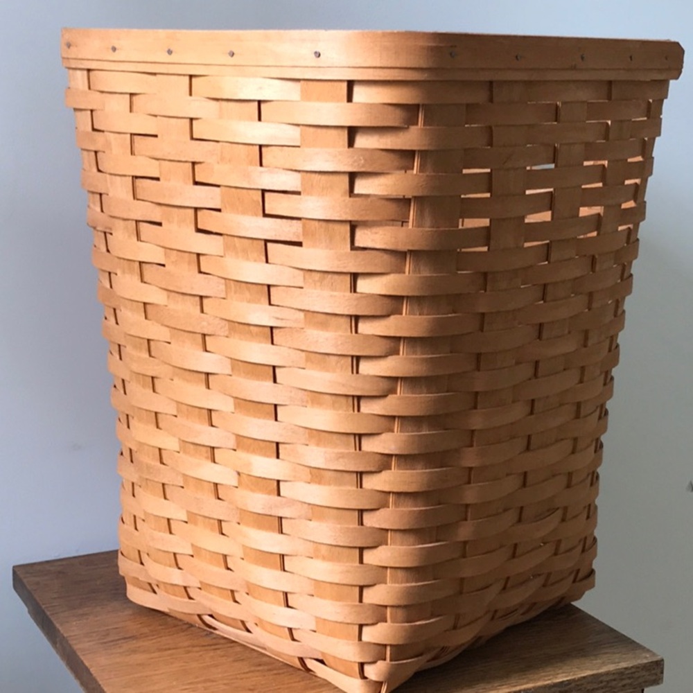 Longaberger 1995 Vintage Basket 16” tall waste or laundry - Picture 3 of 12